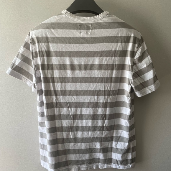 Calvin Klein T shirt - Picture 2 of 3